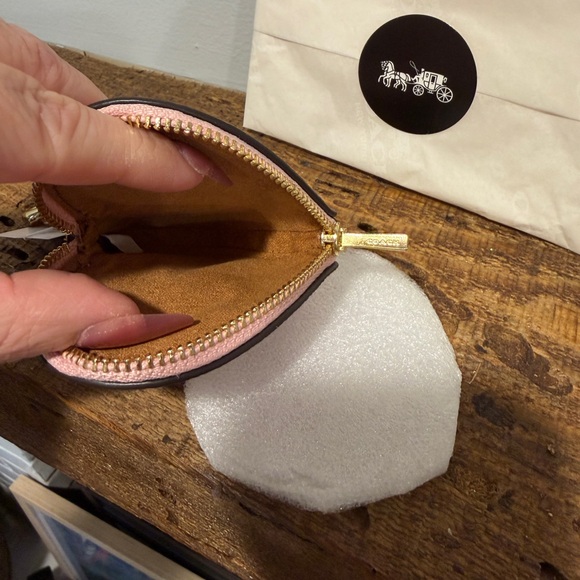 💗New! Coach! - Picture 9 of 13